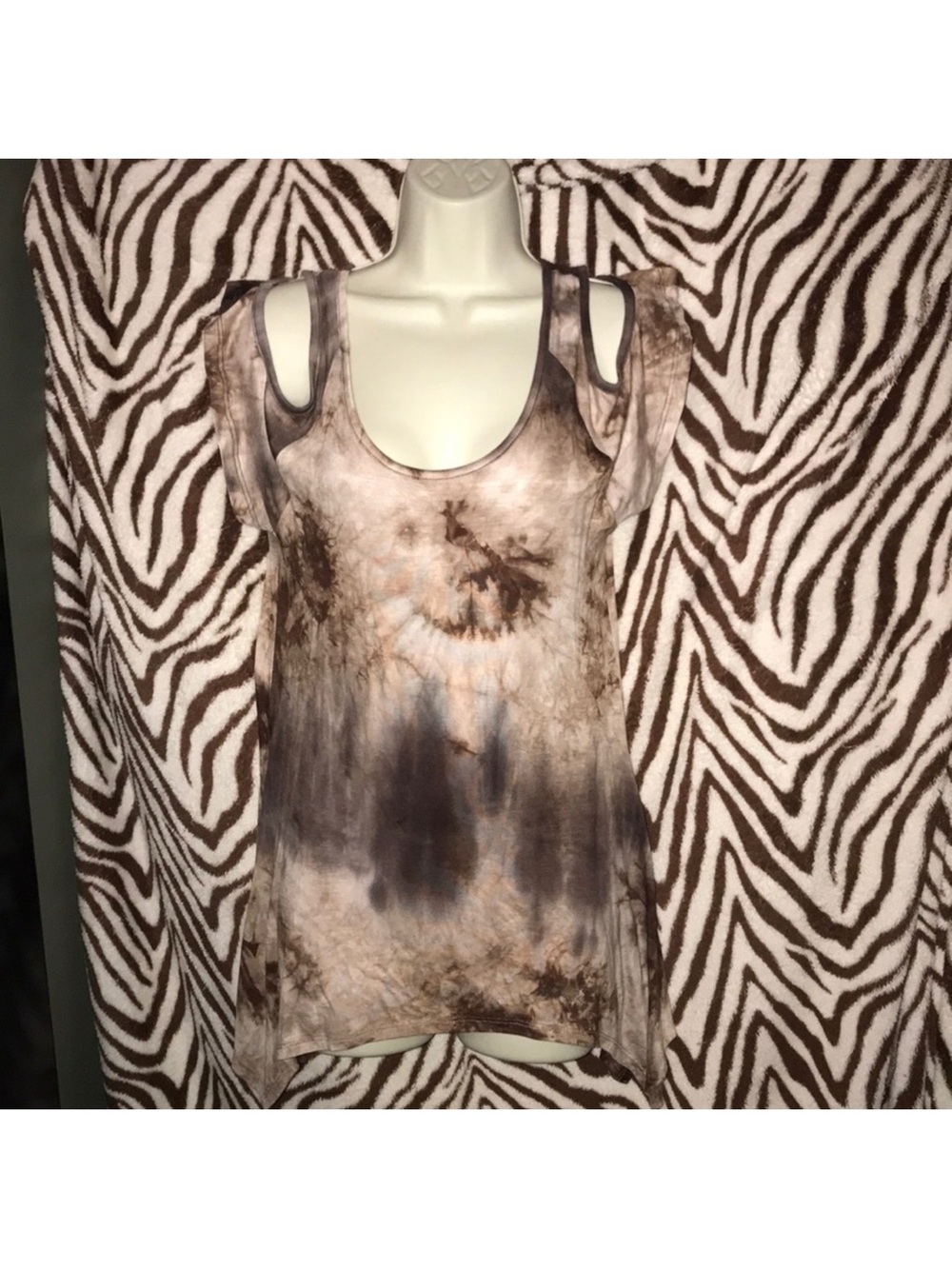 Mojo USA small Tie-Dye Cold-Shoulder Scoop Neck Women's Top - Brown